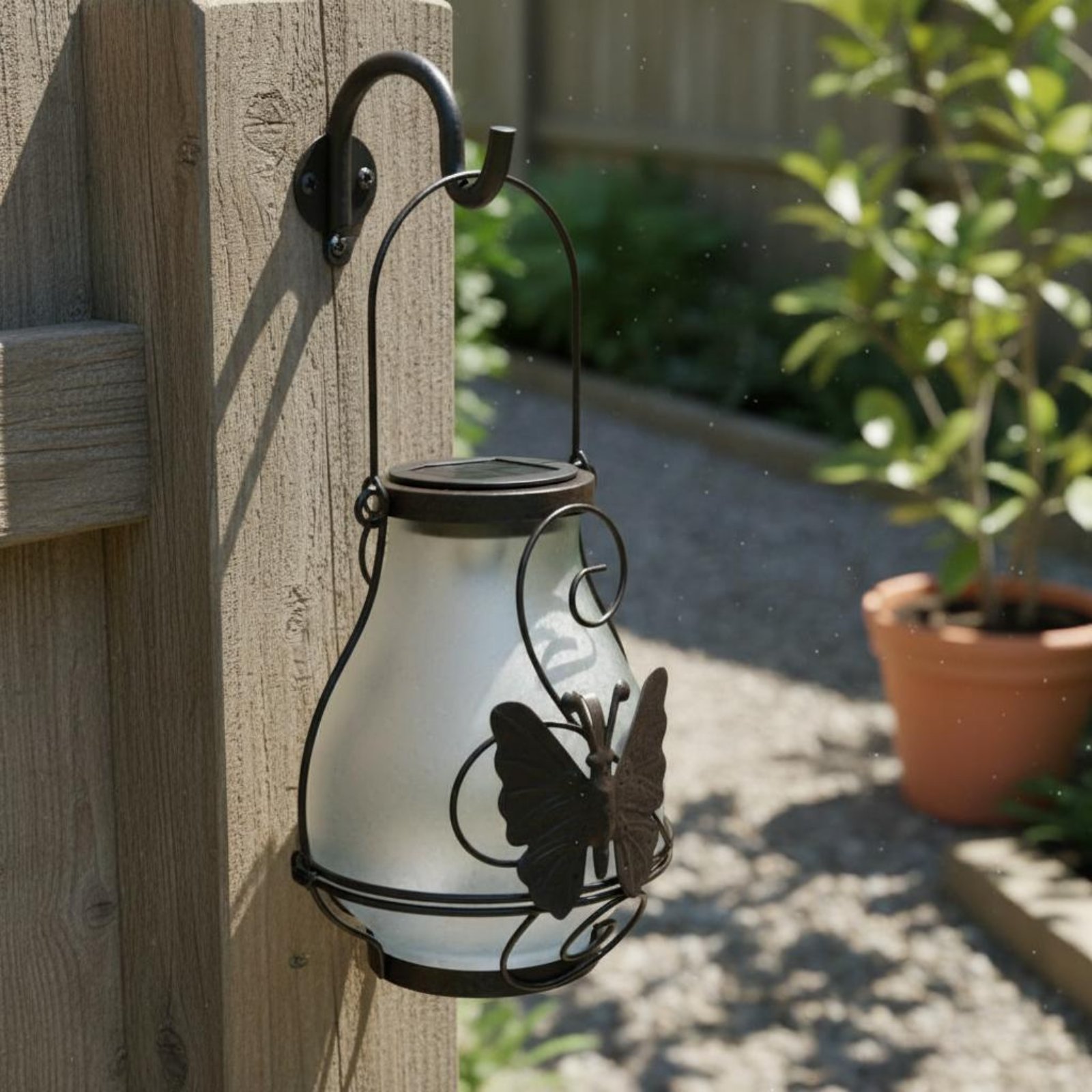 Solar Butterfly Lantern Waterp - Solar Garden Light 评论和价格